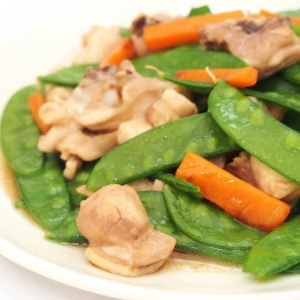 Chicken Pea Pod with Mushroom